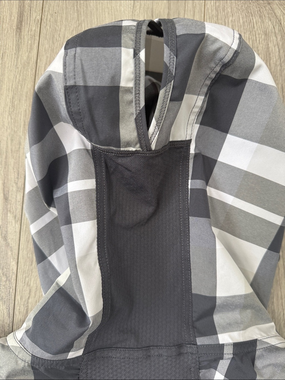 Lululemon vintage Y2K ‘Run with it’ Plaid Vest - Picture 6 of 6
